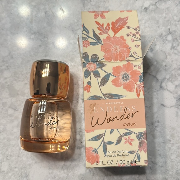 Aeropostale Endless Wonder petals - Picture 2 of 3